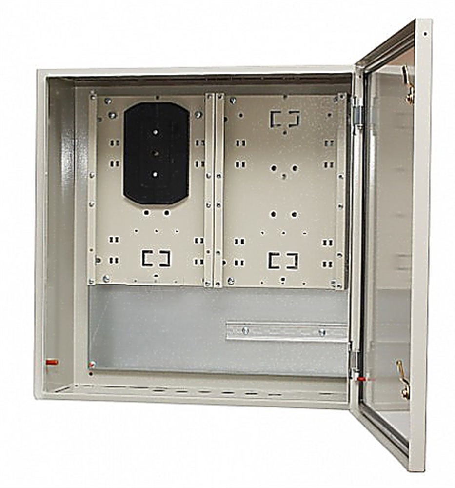 TFortis CrossBox-3 - Шкаф металлический уличный навесной для установки коммутаторов TFortis PSW; IP 54; Металл 1 мм; RAL 7032; 600х600х250 мм