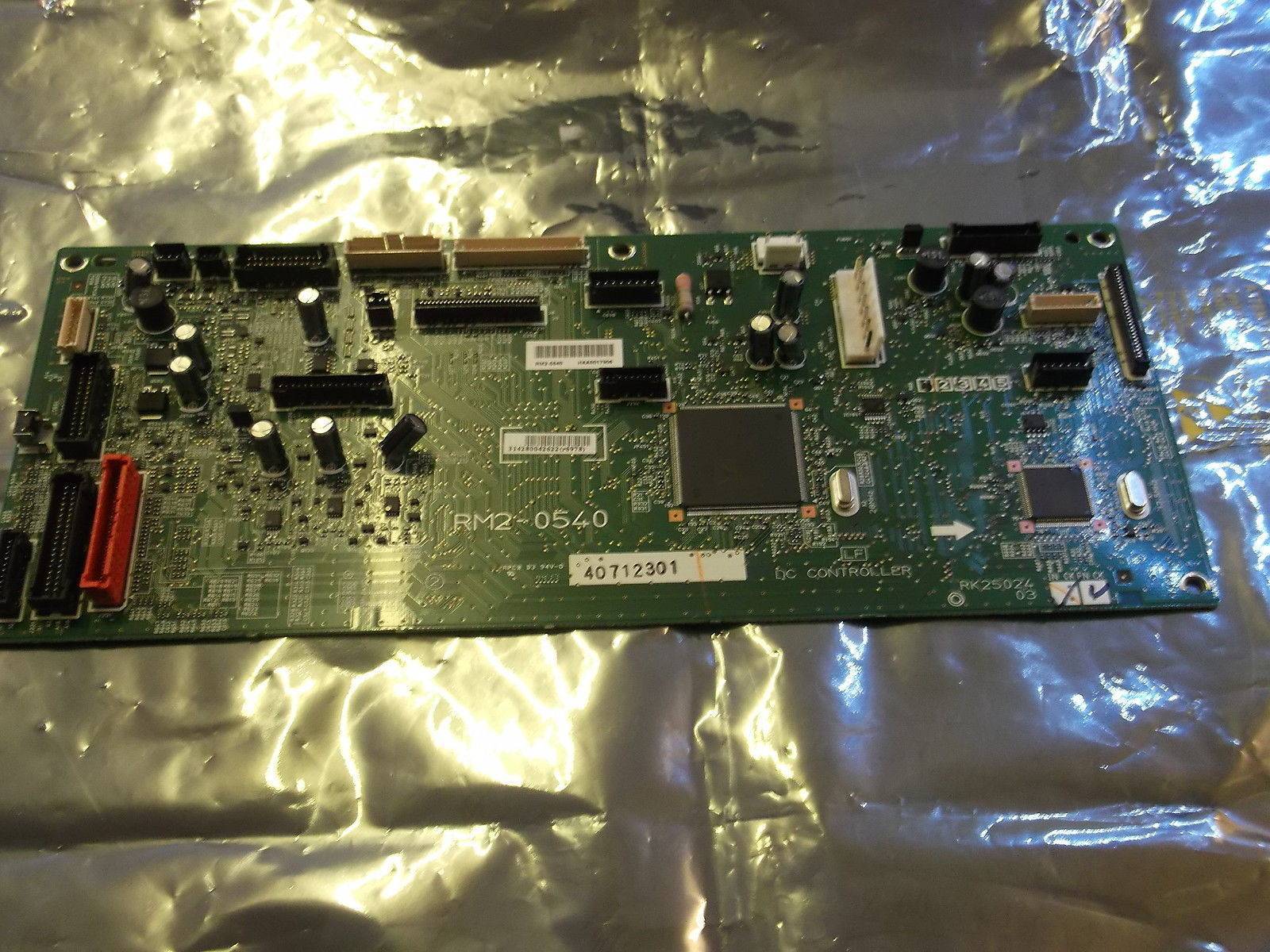 Плата DC-контроллера HP LJ M806/M830 (RM2-0540)