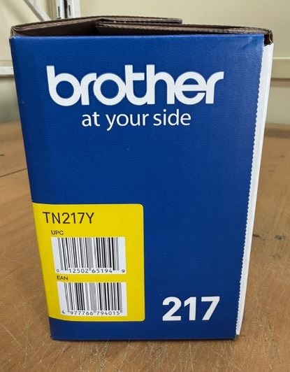 Картридж Brother TN217Y (2 300 стр.) желтый для HLL3230CDWR1/DCPL3550CDWR1/MFCL3770CDWR1