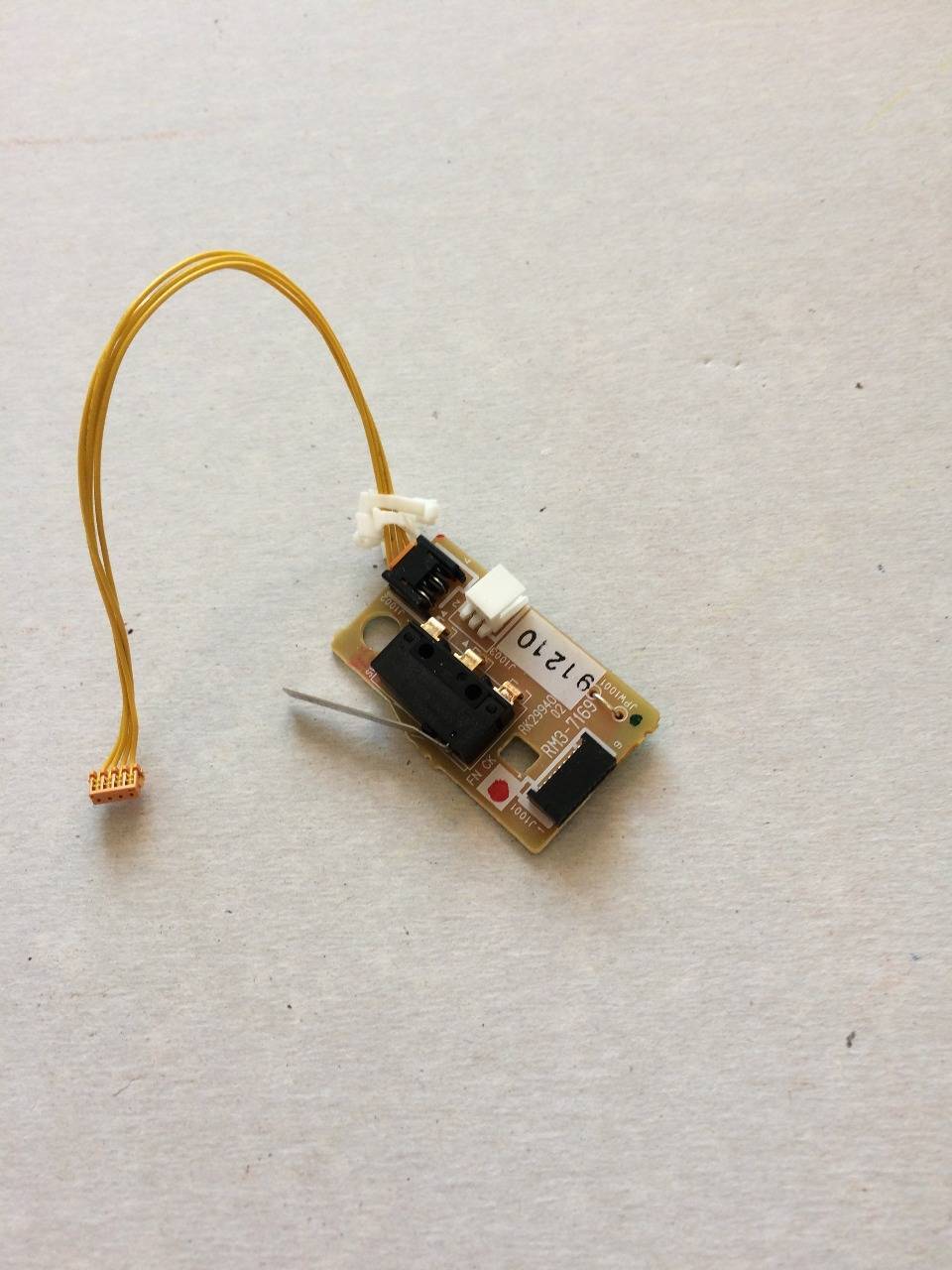 Датчик дверцы HP LJ M15/M28/M111/M141 (RM3-7169/RK2-9940) OEM