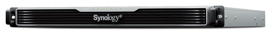 Synology RS1626xs+ Сетевое хранилище 4x2.5"/3.5" SATA, 2хM.2 2280 NVMe SSD, Intel Xeon D-1726/6x2.9GHz, 16GB DDR4