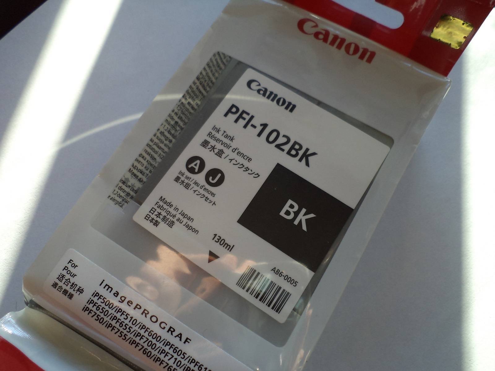 Картридж CANON PFI-102 BK черный,  130 мл